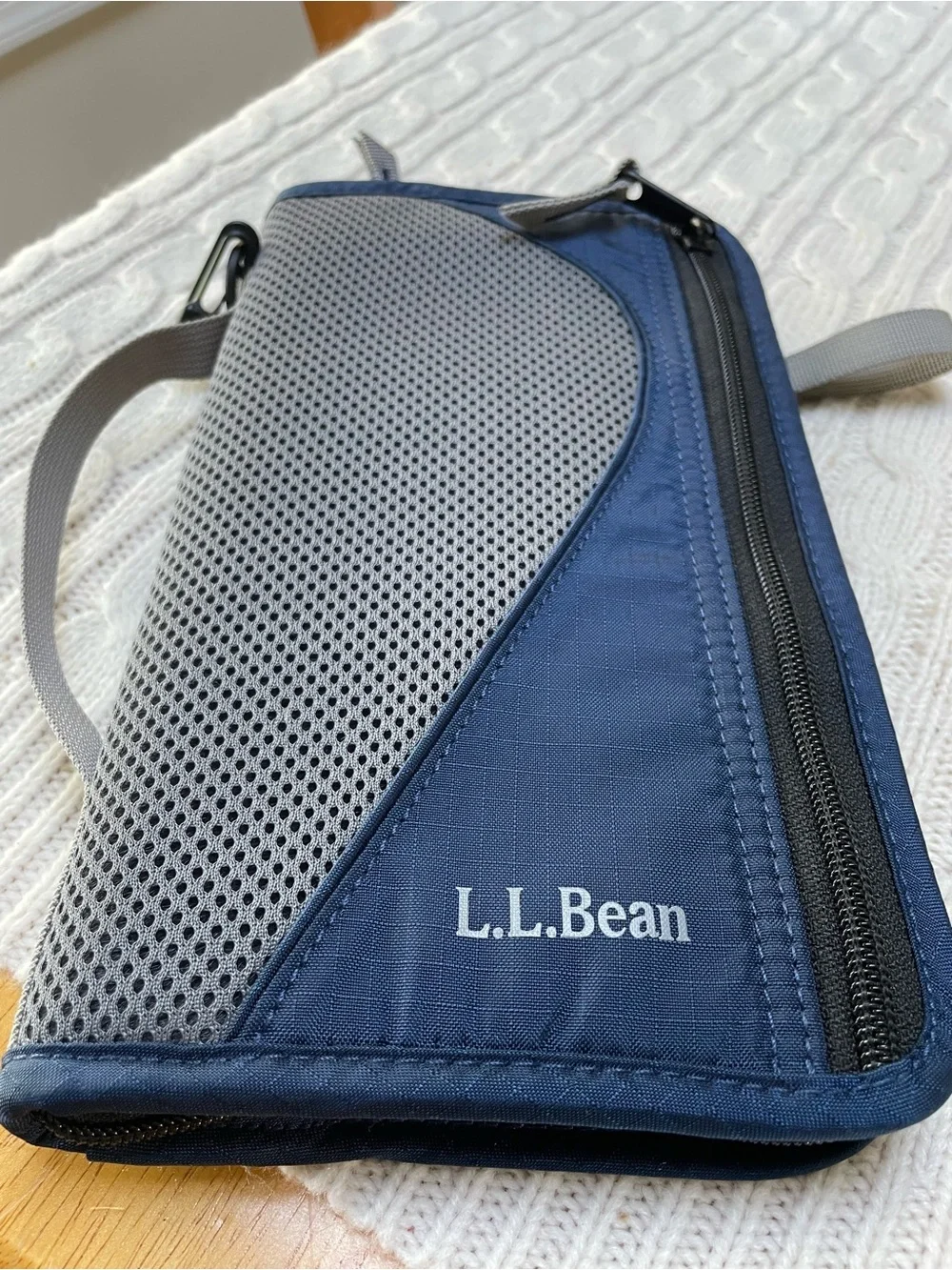 L.L. Bean Unisex Travel Document Holder Wallet Wristlet
